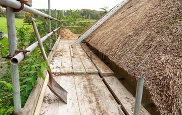 advantages of New Woodhouses thatch roofing